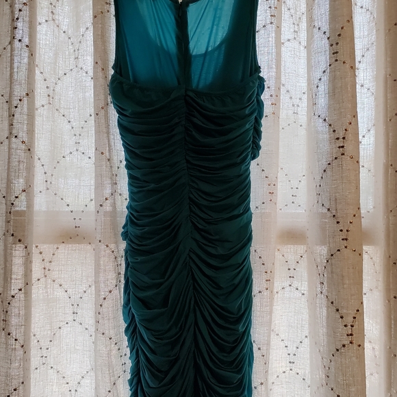 Dress - Picture 3 of 5